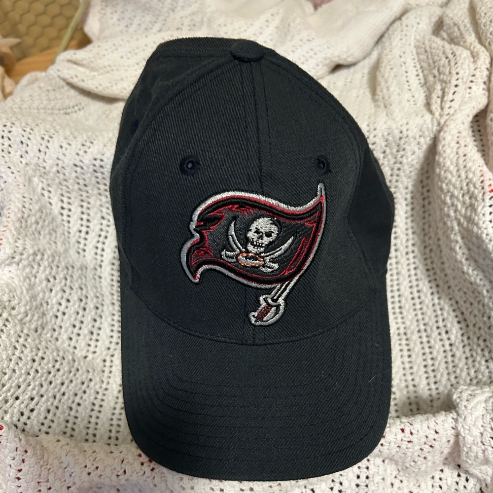 Dark grey Tampa Bay Buccaneers cap
